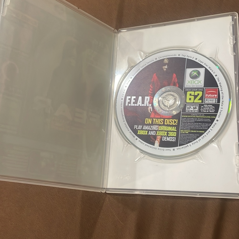 FEAR (XBOX 360 & XBOX) - OCTOBER 2006 - DISC #62 - Picture 7 of 10